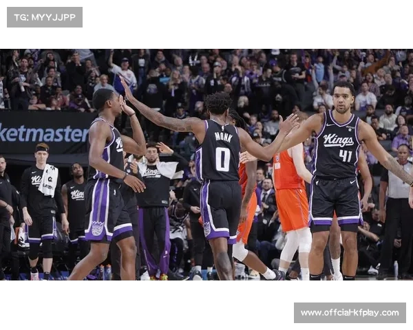 亚历山大32分对飙福克斯，雷霆王牌百场20+延续